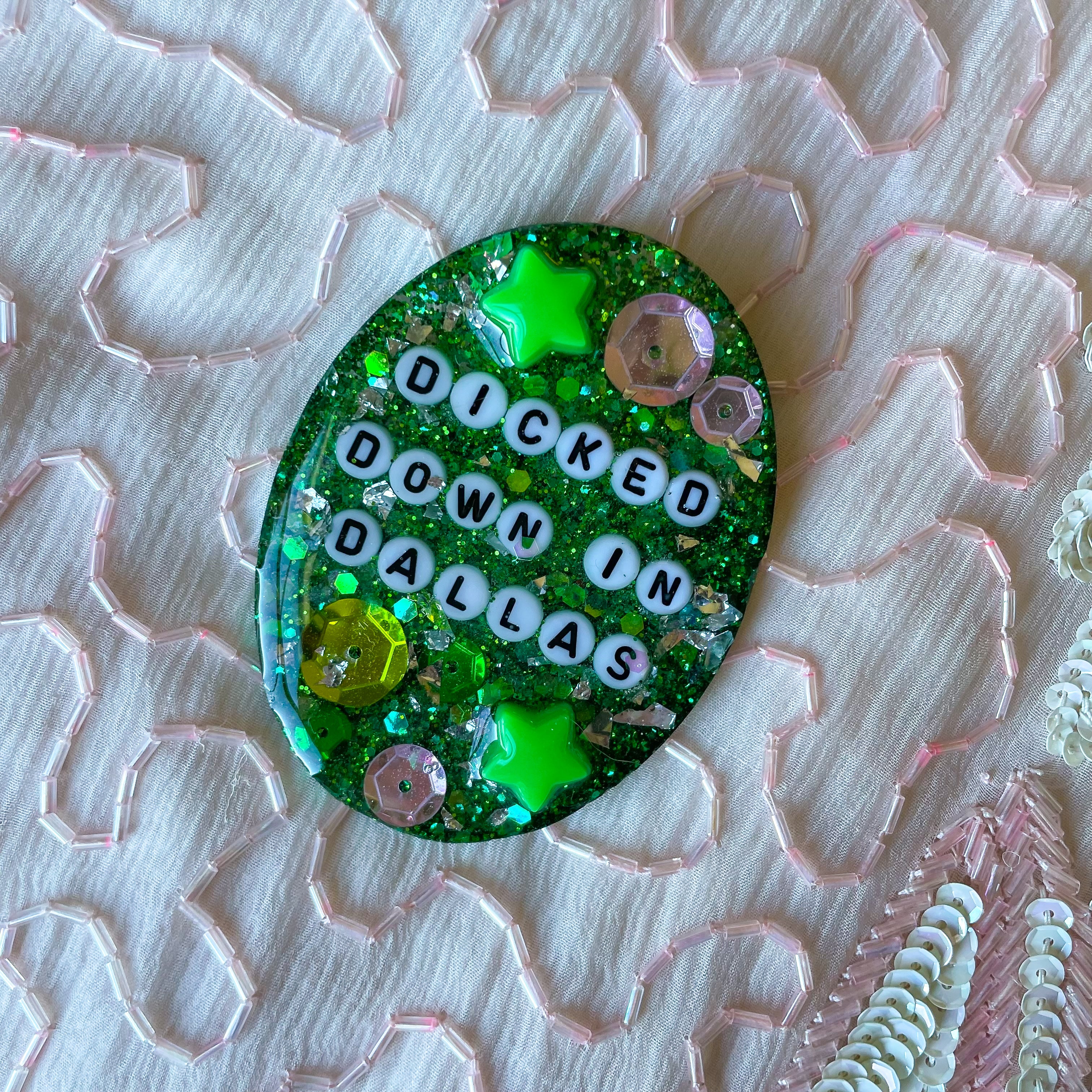 Glitterati Super Badge No. 7