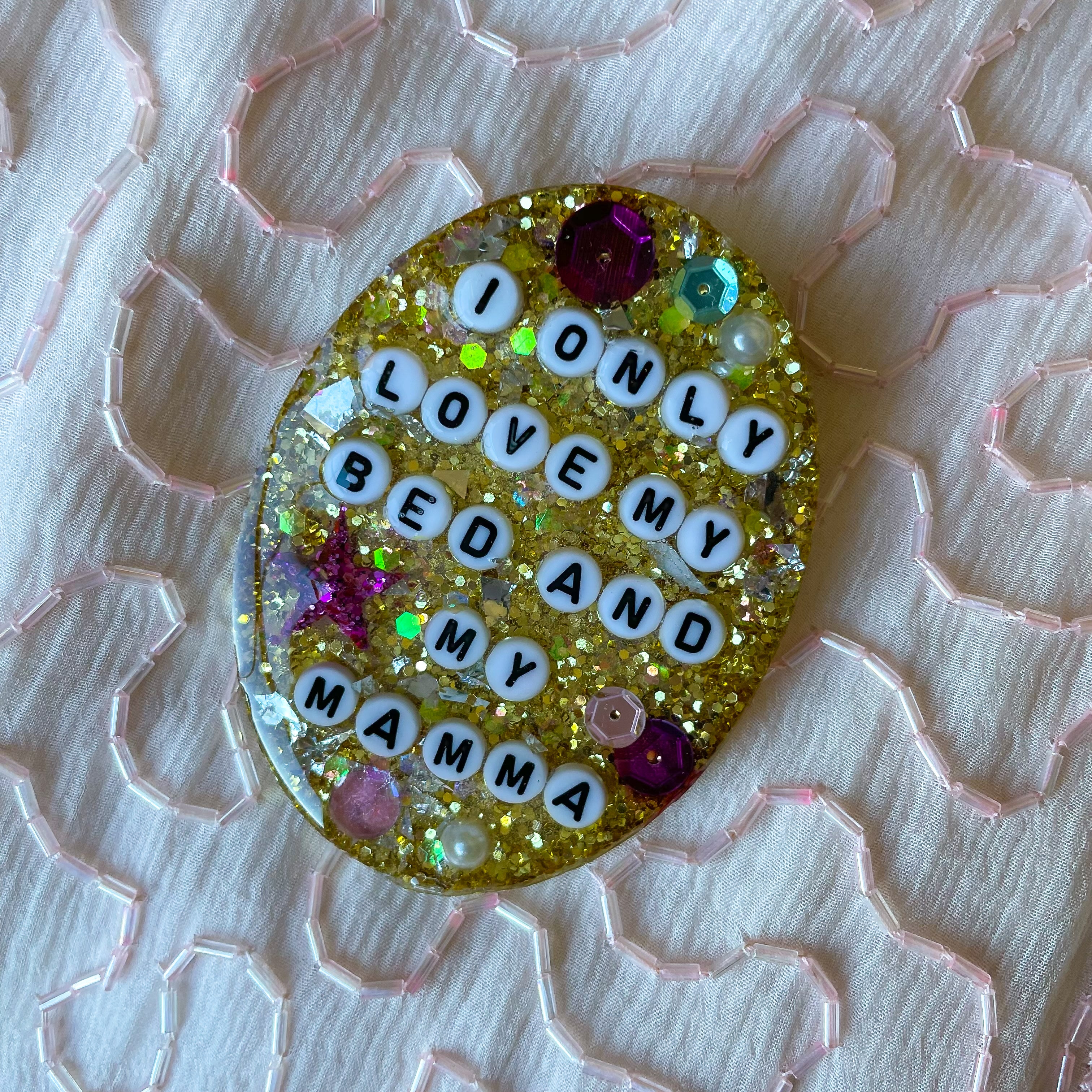 Glitterati Super Badge No. 8