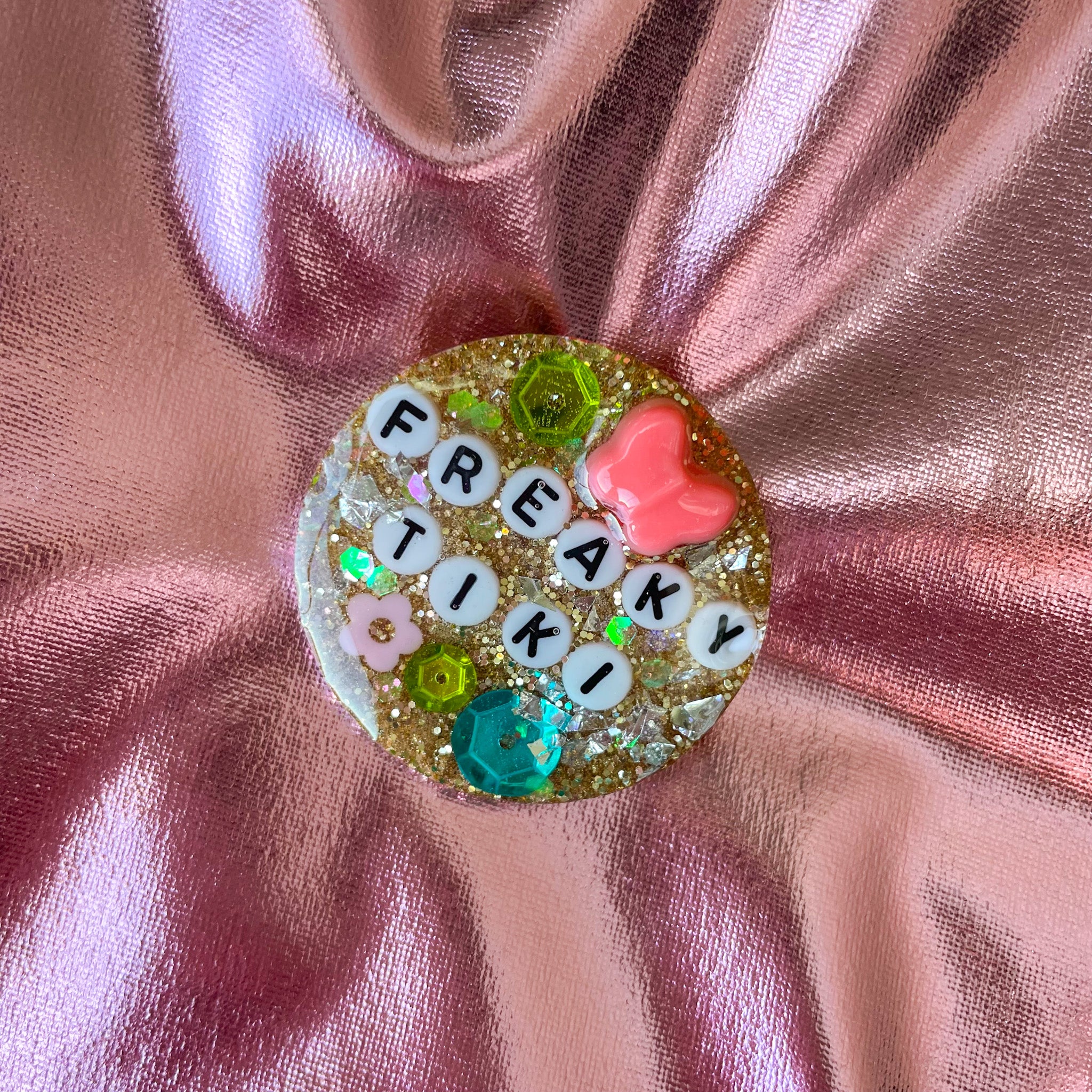 Glitterati Badge No. 64